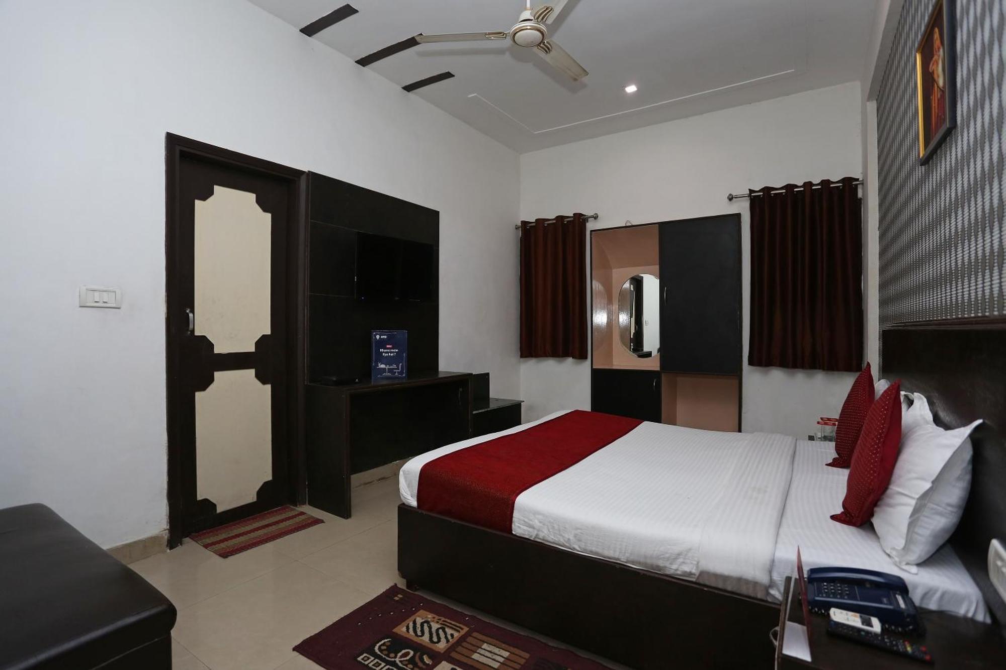 Hotel O Kanha Continental Agra  Kültér fotó