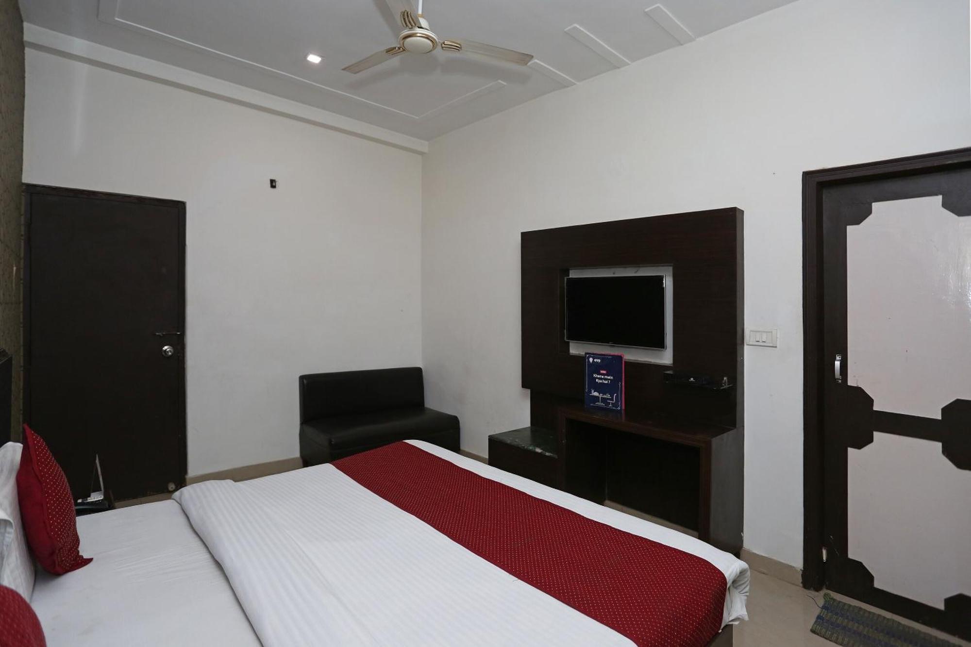 Hotel O Kanha Continental Agra  Kültér fotó