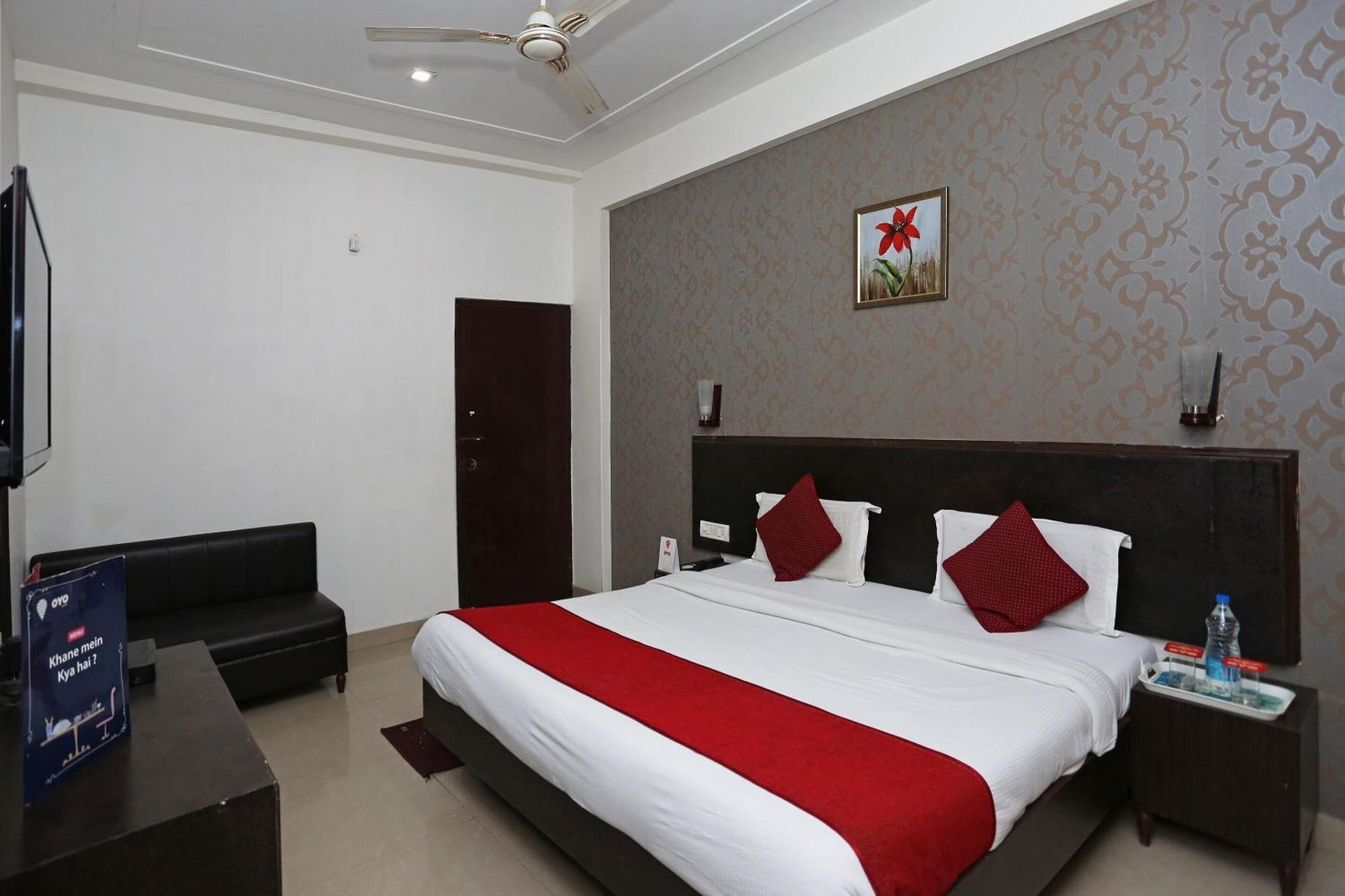 Hotel O Kanha Continental Agra  Kültér fotó