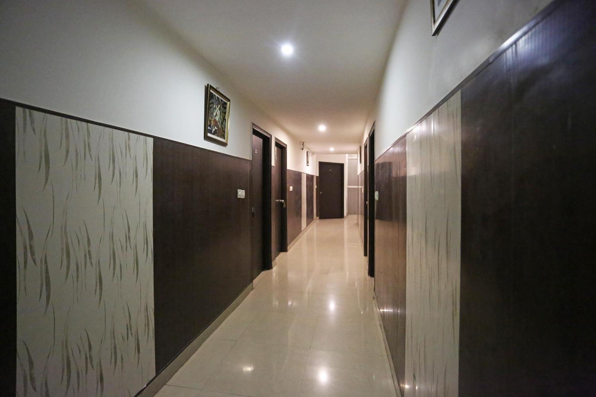 Hotel O Kanha Continental Agra  Kültér fotó