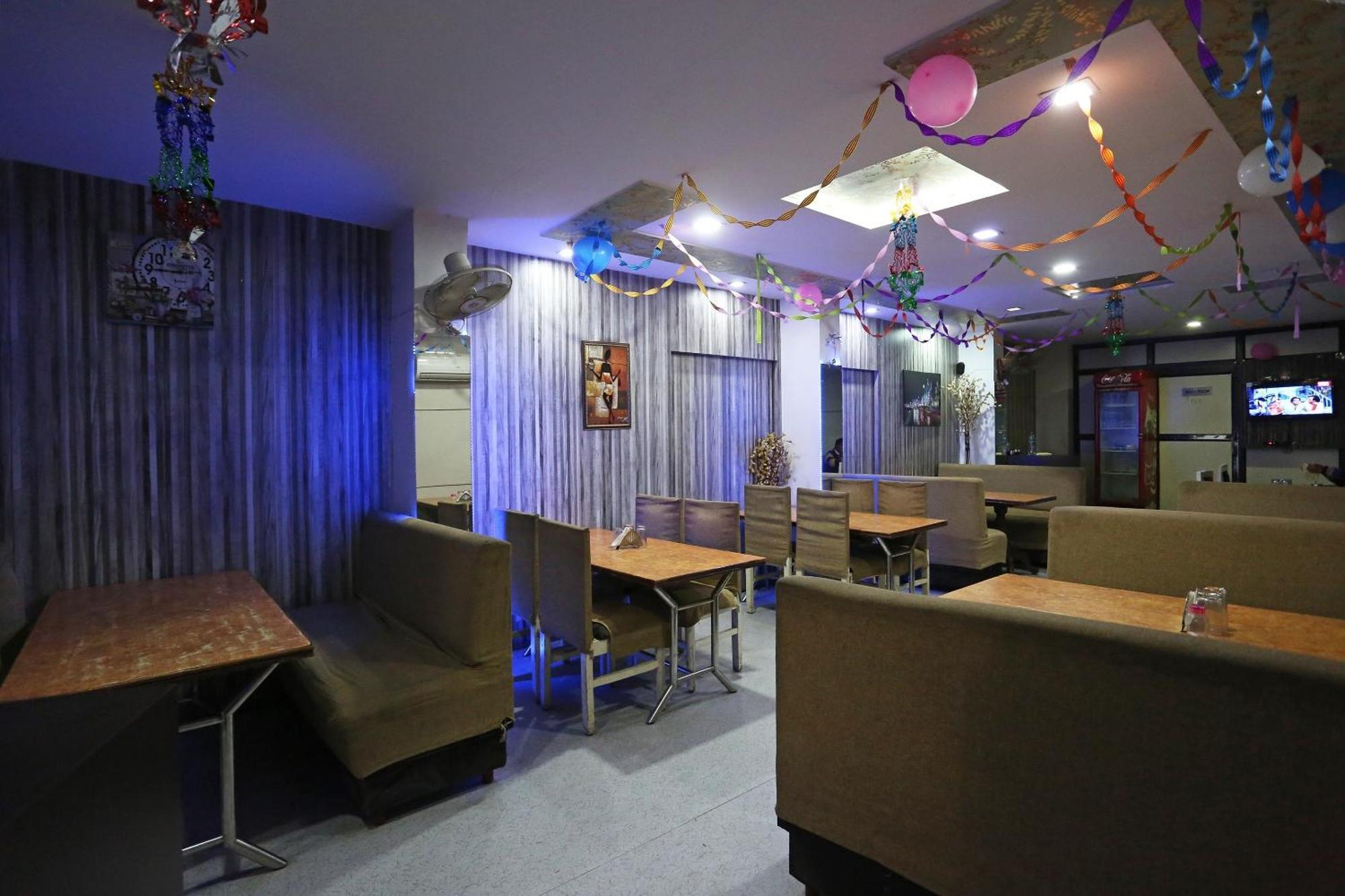 Hotel O Kanha Continental Agra  Kültér fotó