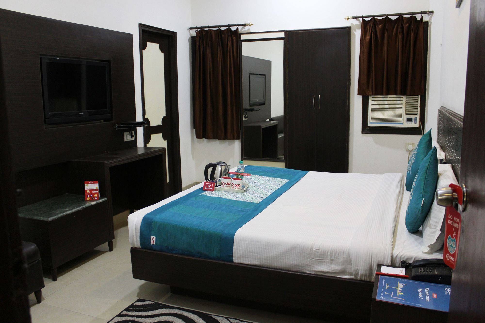Hotel O Kanha Continental Agra  Kültér fotó